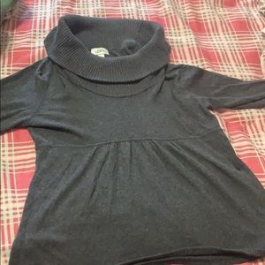 Grey tunic with very wide neck